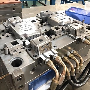 Plastic Mold & Molding